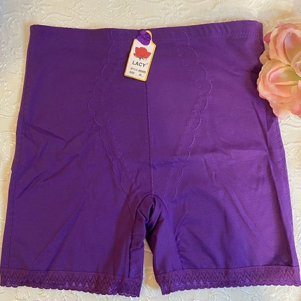Lacy high waisted seamless shorts tummy control